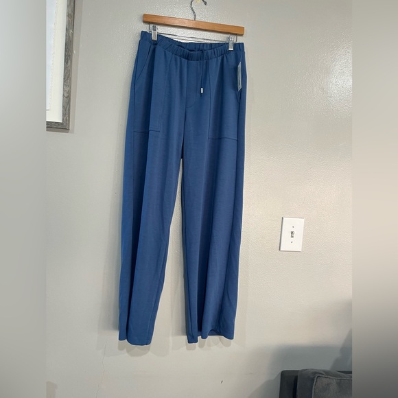 Women’s Mid a Rise Pull On Knit Utility Pants. Blue. M - Picture 11 of 14